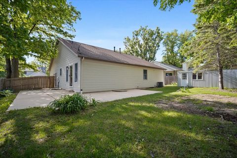 Tiny photo for 2506 Timberview Drive, Bloomington, IL 61701 (MLS # 12652251)