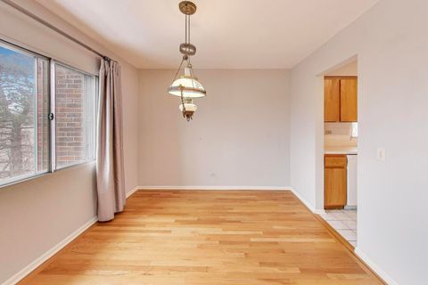 Tiny photo for 420 Linden Avenue #502, Wilmette, IL 60091 (MLS # 12582940)