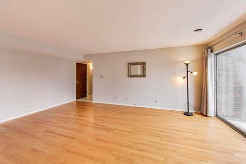 Tiny photo for 420 Linden Avenue #502, Wilmette, IL 60091 (MLS # 12582940)