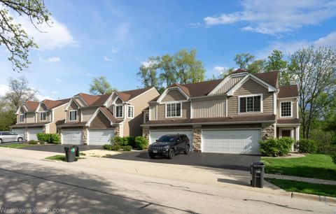 Tiny photo for 207 Locksley Drive, Streamwood, IL 60107 (MLS # 12626599)