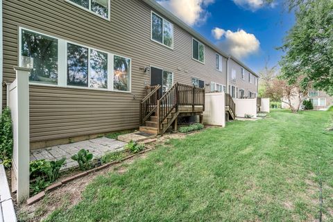 Tiny photo for 207 Locksley Drive, Streamwood, IL 60107 (MLS # 12626599)