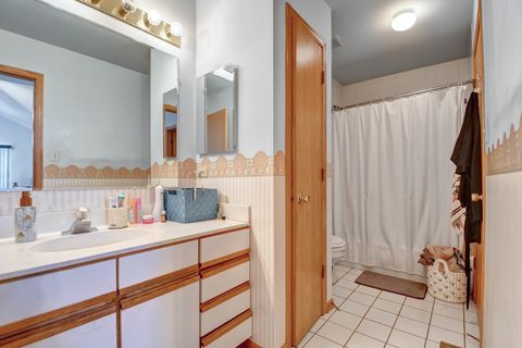 Tiny photo for 7420 Maple Drive, Justice, IL 60458 (MLS # 12426439)