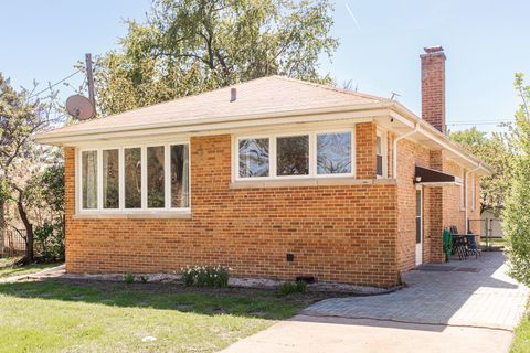 7612 Niles Center Road Skokie IL 60077
