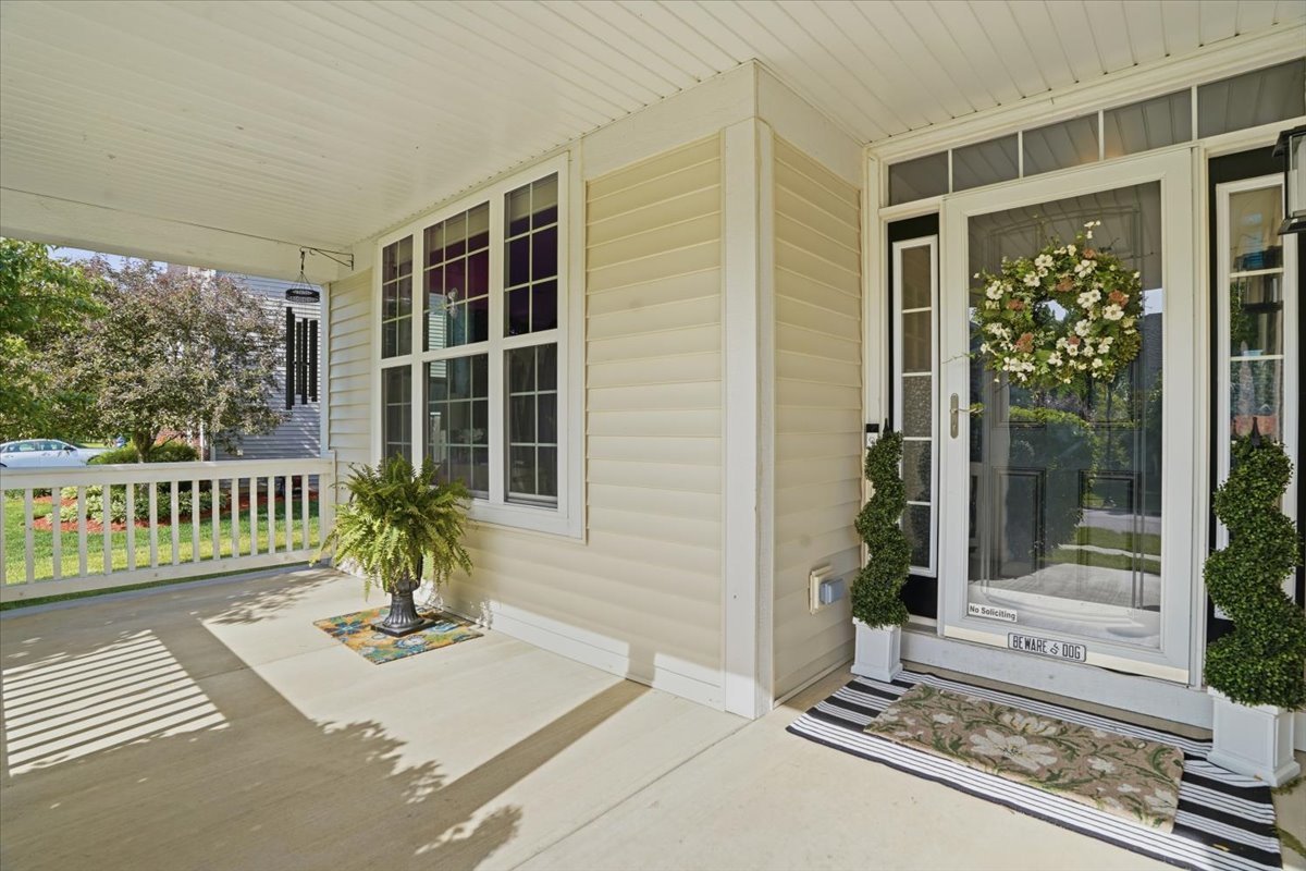 650 Iris Court