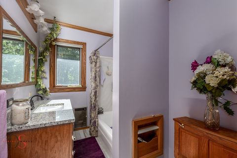 Tiny photo for 105 Leland Lane, Ottawa, IL 61350 (MLS # 12452831)