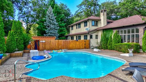 Tiny photo for 105 Leland Lane, Ottawa, IL 61350 (MLS # 12452831)