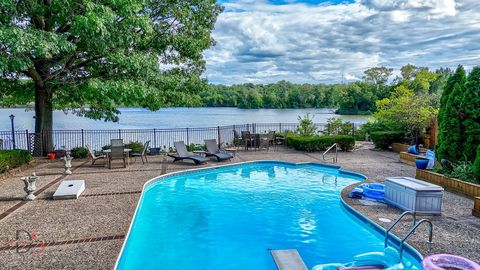 Tiny photo for 105 Leland Lane, Ottawa, IL 61350 (MLS # 12452831)