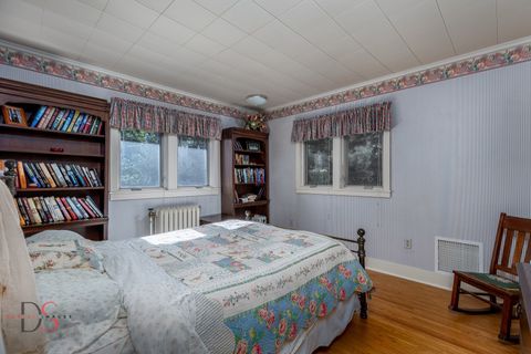 Tiny photo for 105 Leland Lane, Ottawa, IL 61350 (MLS # 12452831)