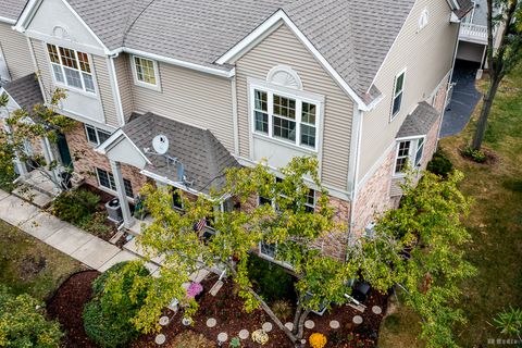Tiny photo for 2611 Woodmere Drive, Darien, IL 60561 (MLS # 12477272)
