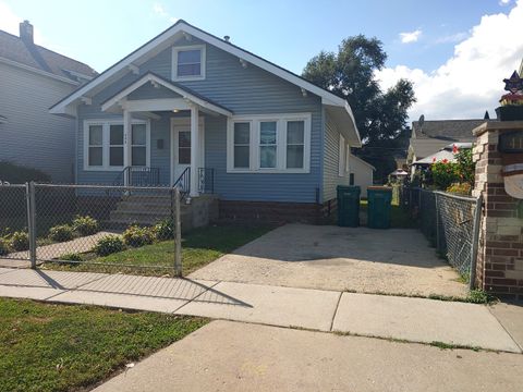 Tiny photo for 409 Parks Avenue, Joliet, IL 60432 (MLS # 12493107)
