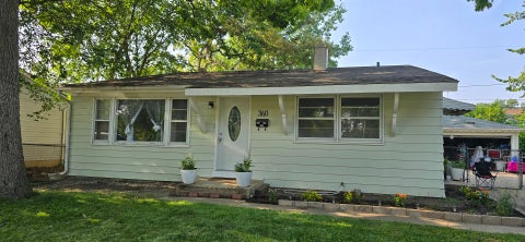 Photo of 360 Tee Lane, Carpentersville, IL 60110 (MLS # 12714720)