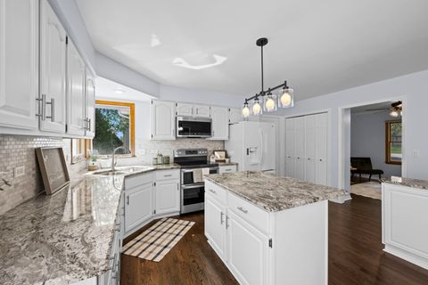 Tiny photo for 3551 Lakeview Drive, Algonquin, IL 60102 (MLS # 12564559)