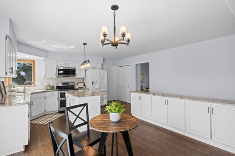 Tiny photo for 3551 Lakeview Drive, Algonquin, IL 60102 (MLS # 12564559)