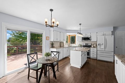 Tiny photo for 3551 Lakeview Drive, Algonquin, IL 60102 (MLS # 12564559)