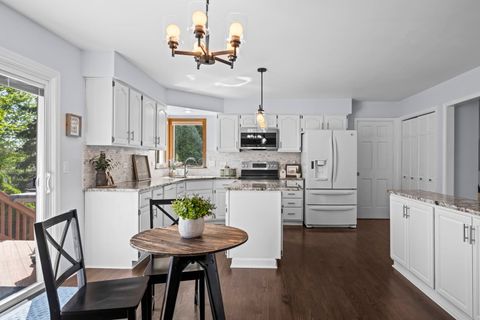 Tiny photo for 3551 Lakeview Drive, Algonquin, IL 60102 (MLS # 12564559)