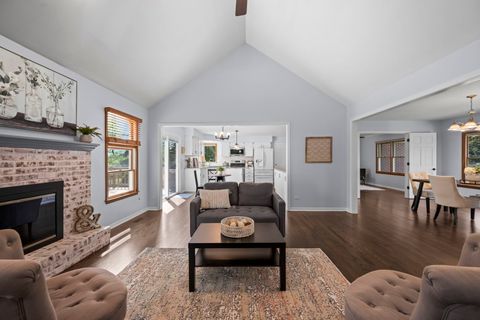 Tiny photo for 3551 Lakeview Drive, Algonquin, IL 60102 (MLS # 12564559)