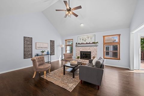 Tiny photo for 3551 Lakeview Drive, Algonquin, IL 60102 (MLS # 12564559)