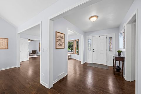 Tiny photo for 3551 Lakeview Drive, Algonquin, IL 60102 (MLS # 12564559)