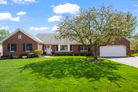 Photo of 3551 Lakeview Drive, Algonquin, IL 60102 (MLS # 12564559)