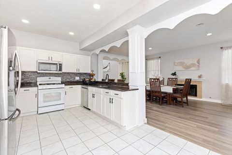 Tiny photo for 1845 BLUESTEM Circle, Aurora, IL 60504 (MLS # 12623094)