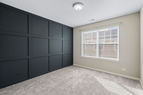 Tiny photo for 830 Center Street, Des Plaines, IL 60016 (MLS # 12597375)