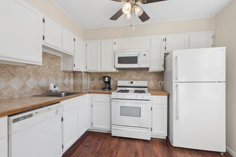 Tiny photo for 604 Waverly Court #D, New Lenox, IL 60451 (MLS # 12771873)