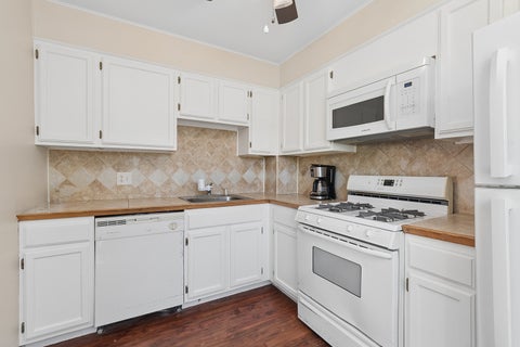 Tiny photo for 604 Waverly Court #D, New Lenox, IL 60451 (MLS # 12771873)