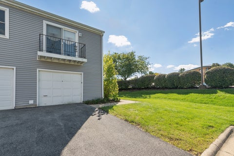 Tiny photo for 604 Waverly Court #D, New Lenox, IL 60451 (MLS # 12771873)
