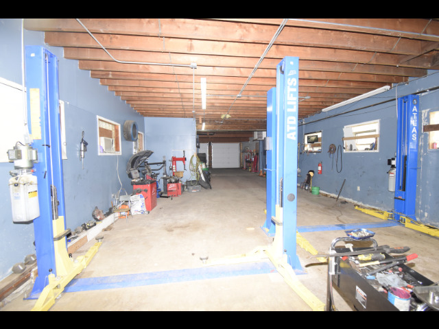 3742 W 59th Street
