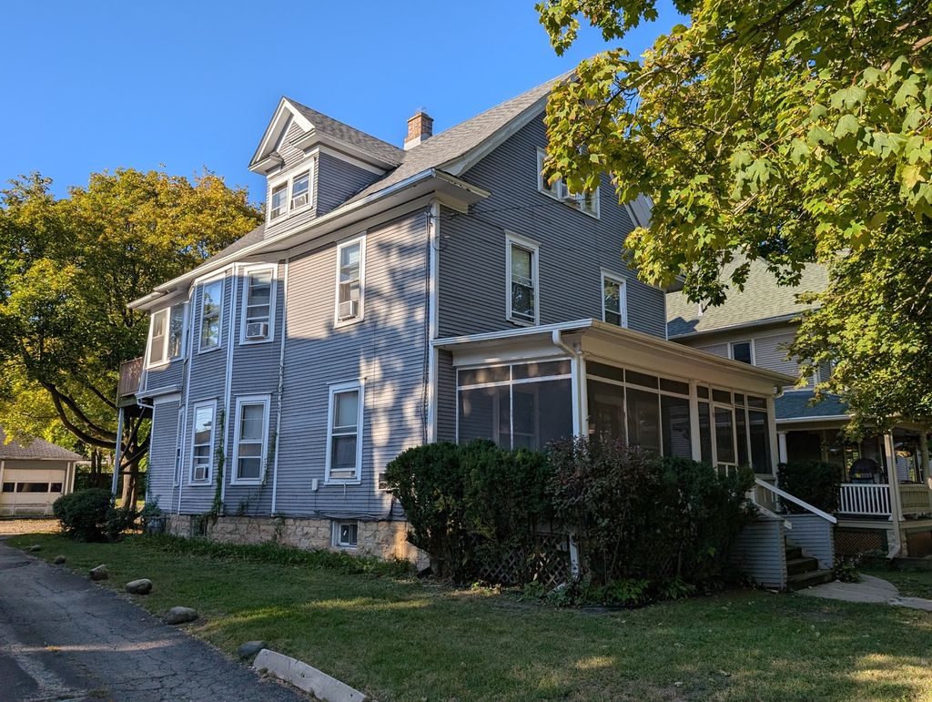 Photo for 226 W Locust Street, DeKalb, IL 60115 (MLS # 12490310)