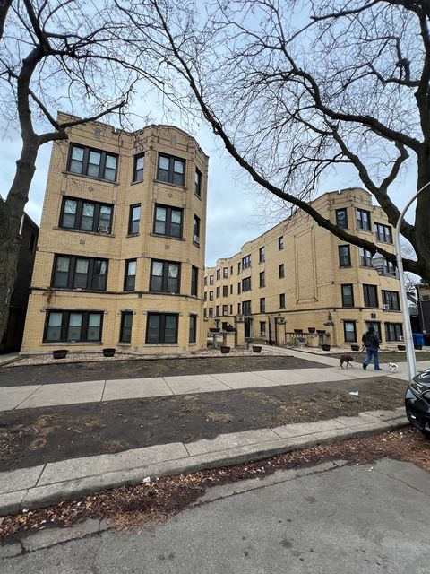 3815 N Greenview Avenue 2E Chicago IL 60613