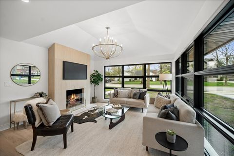 Tiny photo for 325 Park Place, Glencoe, IL 60022 (MLS # 12531339)