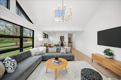 Tiny photo for 325 Park Place, Glencoe, IL 60022 (MLS # 12531339)