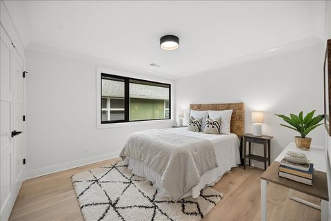 Tiny photo for 325 Park Place, Glencoe, IL 60022 (MLS # 12531339)