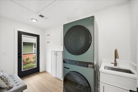 Tiny photo for 325 Park Place, Glencoe, IL 60022 (MLS # 12531339)