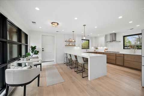 Tiny photo for 325 Park Place, Glencoe, IL 60022 (MLS # 12531339)