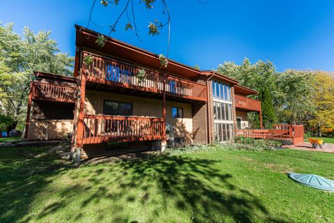 Tiny photo for 336 ROBERTS Road, Inverness, IL 60010 (MLS # 12489471)