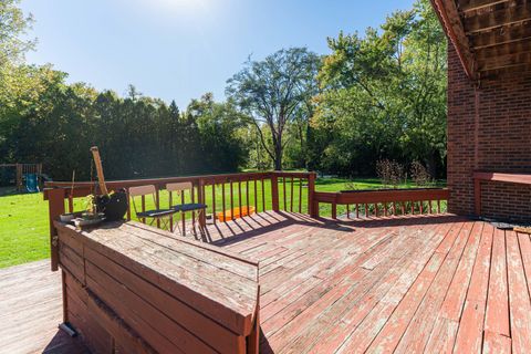 Tiny photo for 336 ROBERTS Road, Inverness, IL 60010 (MLS # 12489471)