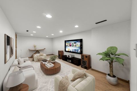 Tiny photo for 422 Best Avenue, DeKalb, IL 60115 (MLS # 12546117)