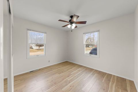 Tiny photo for 422 Best Avenue, DeKalb, IL 60115 (MLS # 12546117)