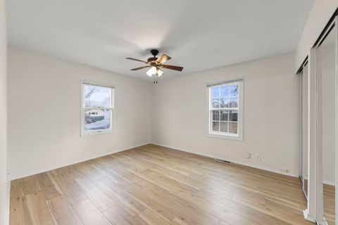 Tiny photo for 422 Best Avenue, DeKalb, IL 60115 (MLS # 12546117)