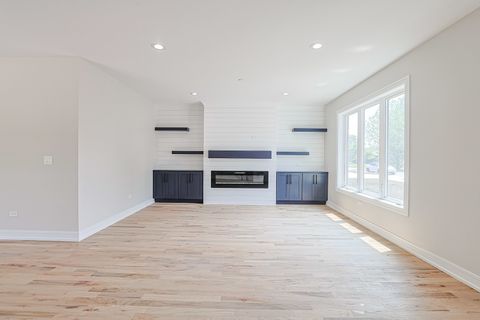 Tiny photo for 7948 W 74TH Avenue, Bridgeview, IL 60455 (MLS # 12392477)