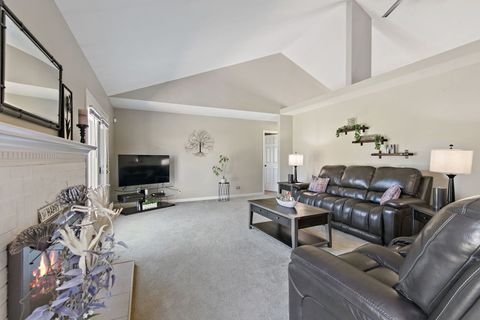 Tiny photo for 860 Woodland Court, Marengo, IL 60152 (MLS # 12468387)