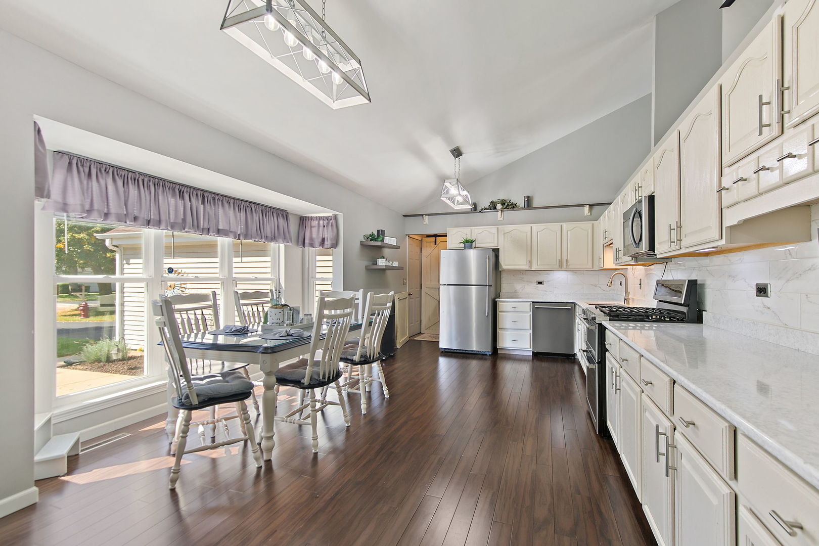 860 Woodland Court