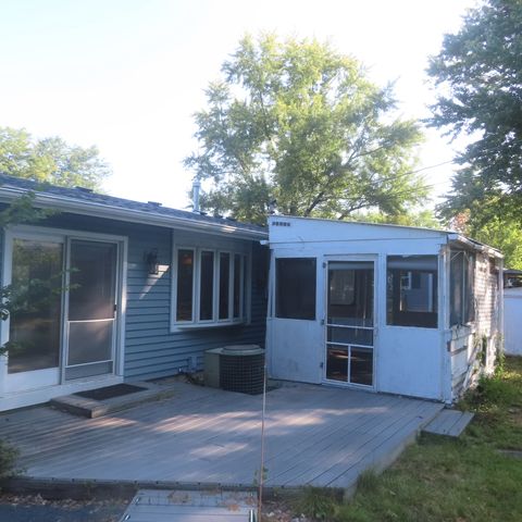 Tiny photo for 18325 W Lakeview Terrace, Gurnee, IL 60031 (MLS # 12467222)