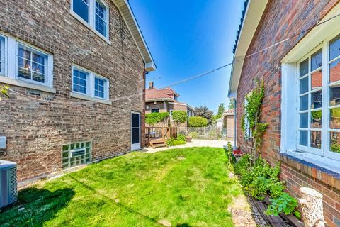 Tiny photo for 7102 Riverside Drive, Berwyn, IL 60402 (MLS # 12423507)
