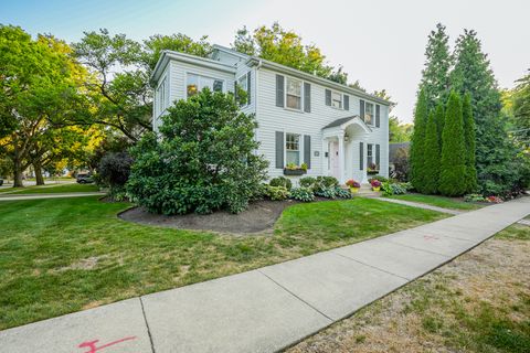 Tiny photo for 48 N Park Road, La Grange, IL 60525 (MLS # 12489902)