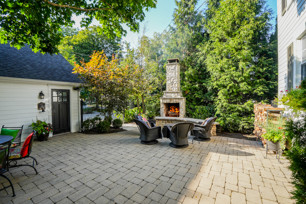 La Grange, Illinois 60525, United States, 4 Bedrooms Bedrooms, ,3 BathroomsBathrooms,Residential,Active,223692