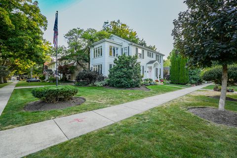 Tiny photo for 48 N Park Road, La Grange, IL 60525 (MLS # 12489902)