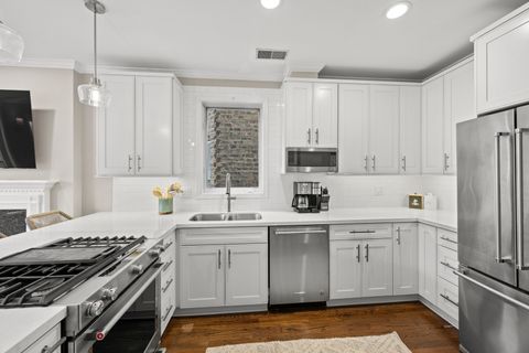 Tiny photo for 3041 N Racine Avenue #2, Chicago, IL 60657 (MLS # 12623951)
